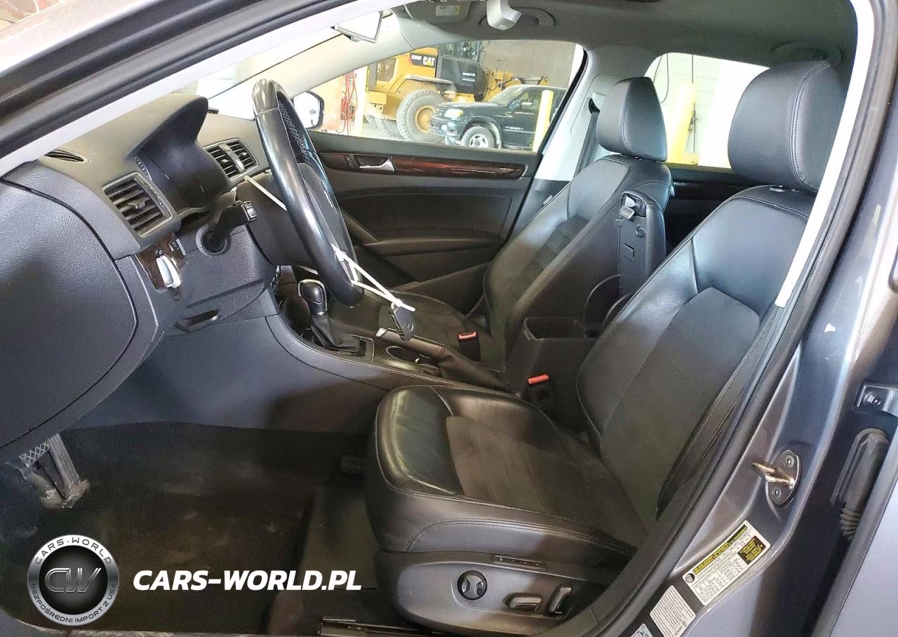 2015 Volkswagen Passat Sel VIN:1VWCV7A38FC022168 - 7