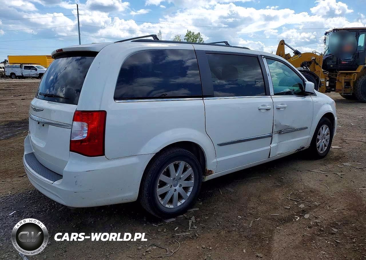 2013 Chrysler Town & Country Touring VIN:2C4RC1BG5DR569534 - 3
