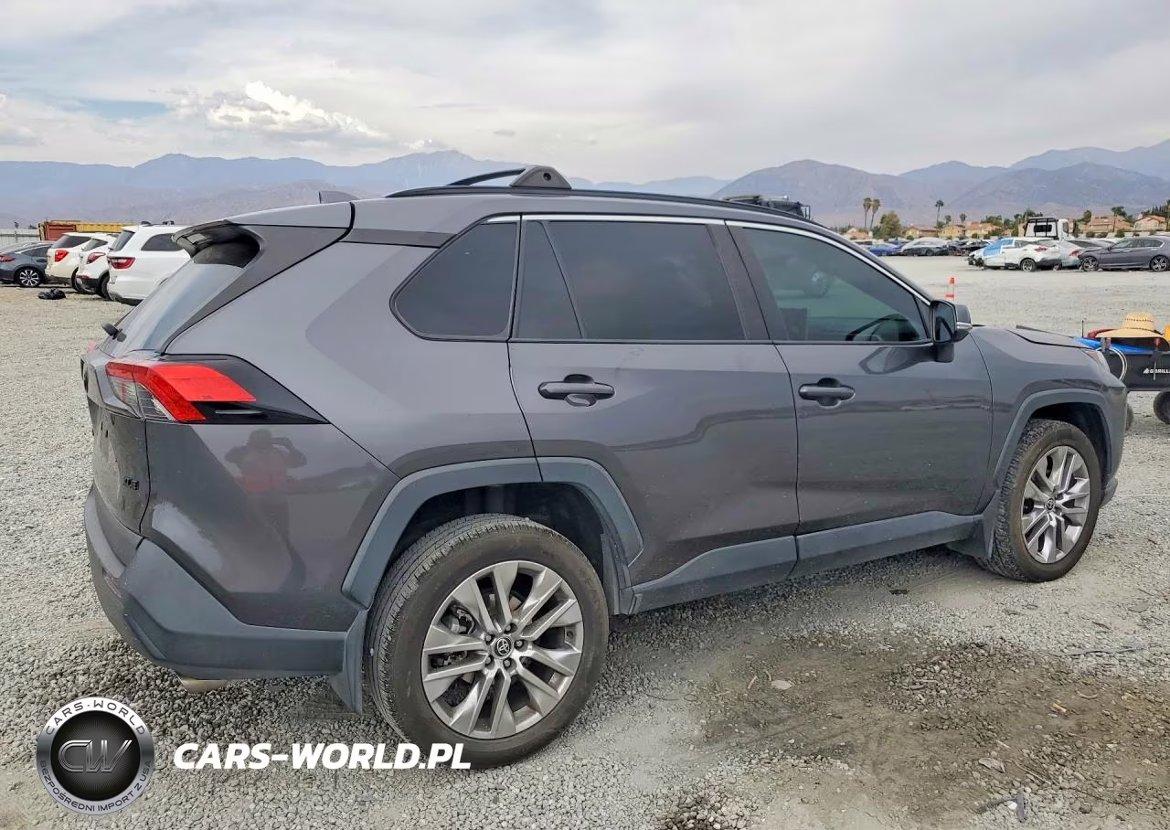 2022 Toyota Rav4 Xle Premium VIN:2T3C1RFV6NC186858 - 3