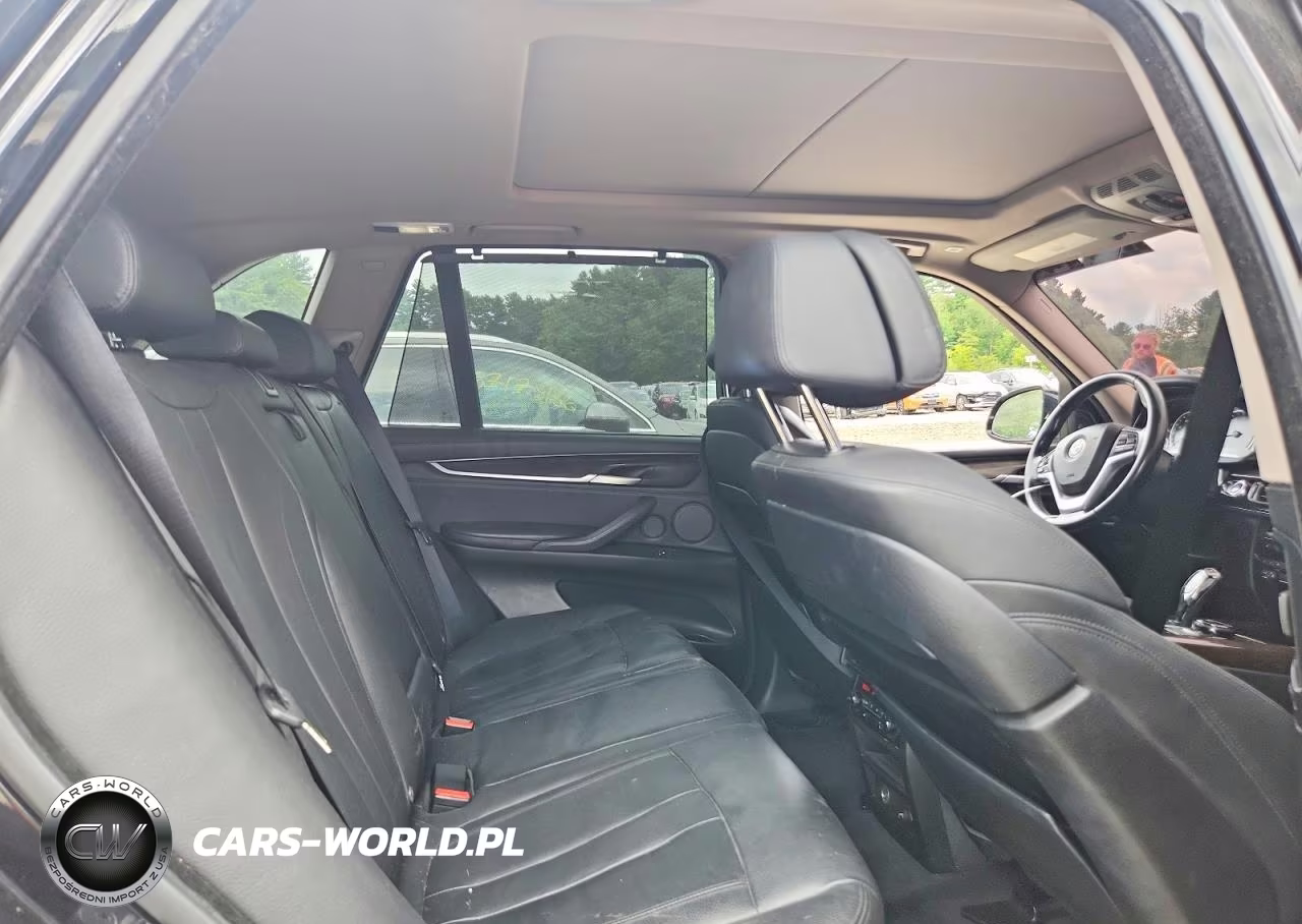 2015 BMW X5 xDrive50I VIN:5UXKR6C59F0J79431 - 11