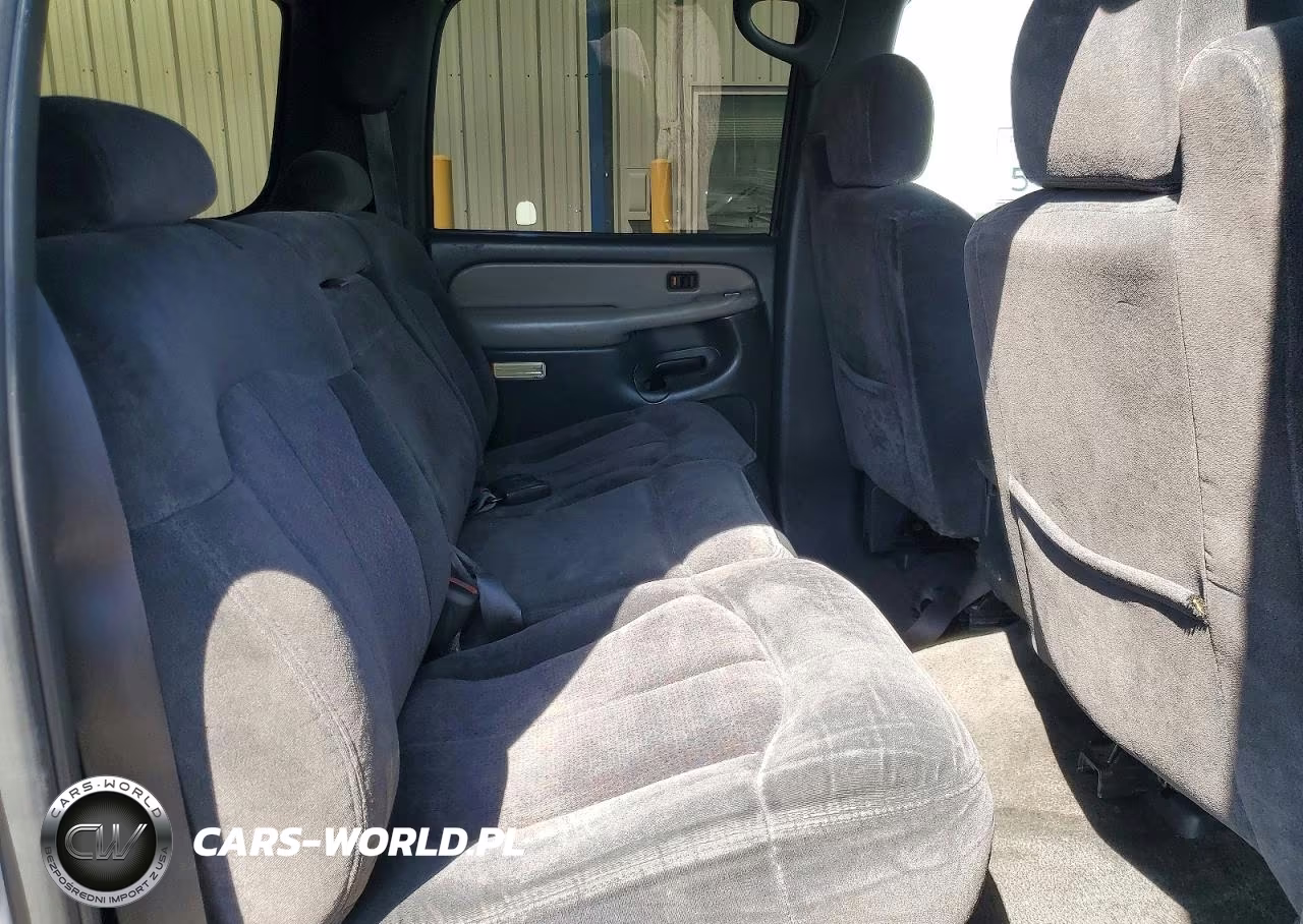 2000 Chevrolet Suburban K1500 VIN:3GNFK16T5YG155203 - 11