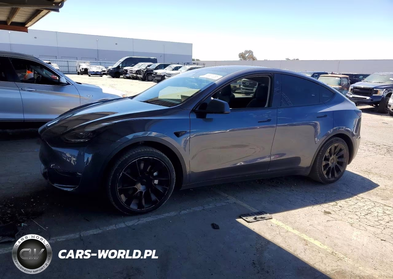 2023 Tesla Model Y – zdjęcie 1 z 12