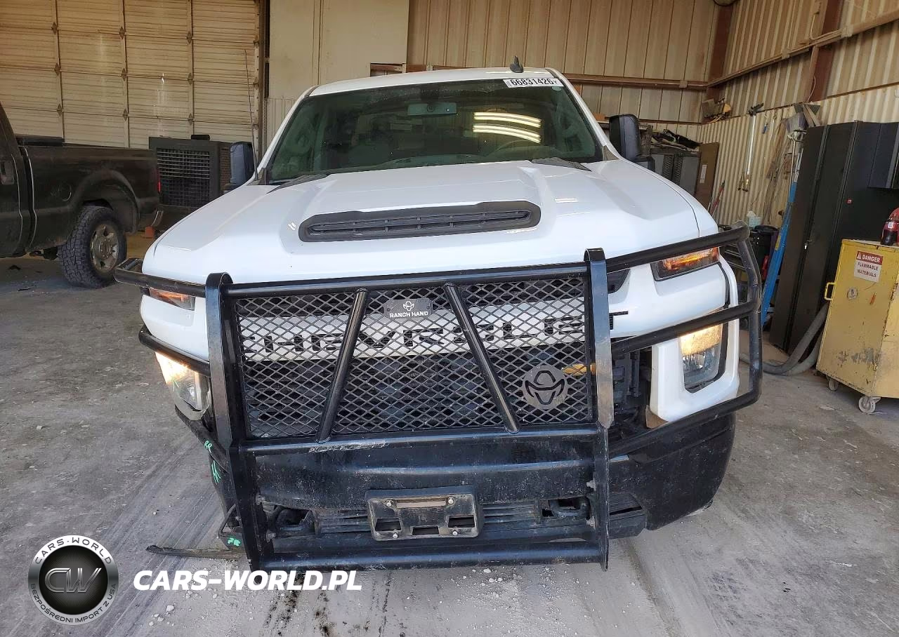 2023 Chevrolet Silverado K2500 Custom VIN:2GC4YME73P1732158 - 5