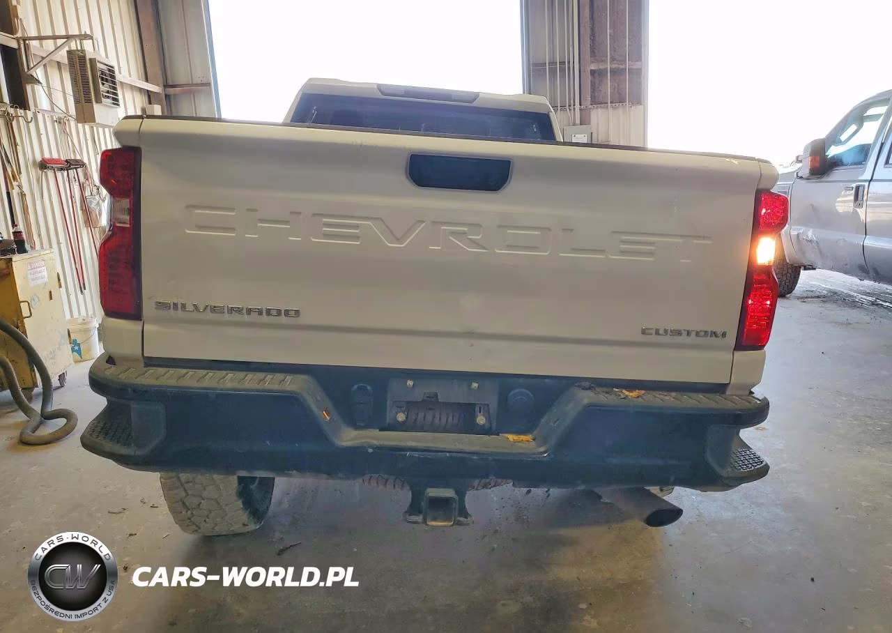 2023 Chevrolet Silverado K2500 Custom VIN:2GC4YME73P1732158 - 6