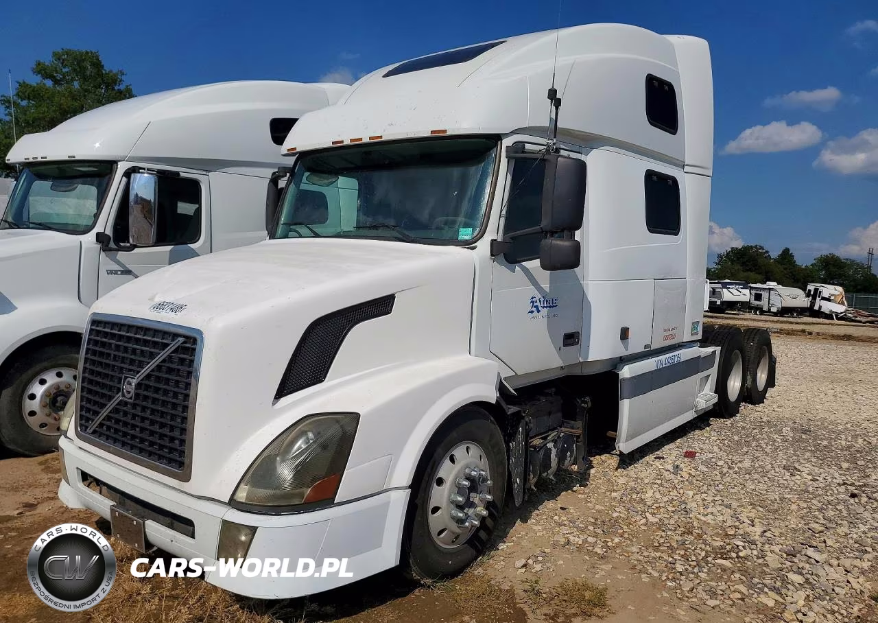2004 Volvo Vnl Semi Truck