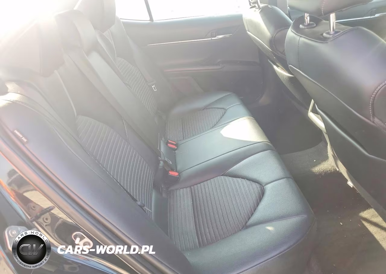 2020 Toyota Camry Se VIN:4T1G11AK5LU928431 - 10