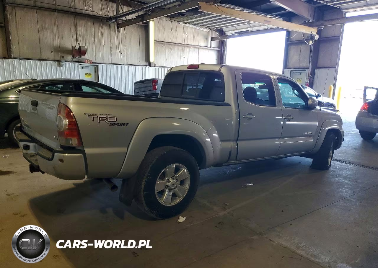 2011 Toyota Tacoma Double Cab Long Bed VIN:3TMMU4FN9BM028024 - 3