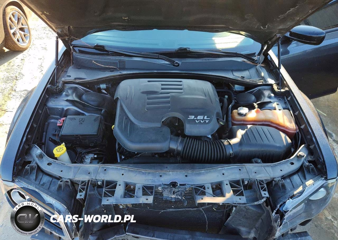 2019 Chrysler 300 Touring VIN:2C3CCAAG4KH614333 - 11
