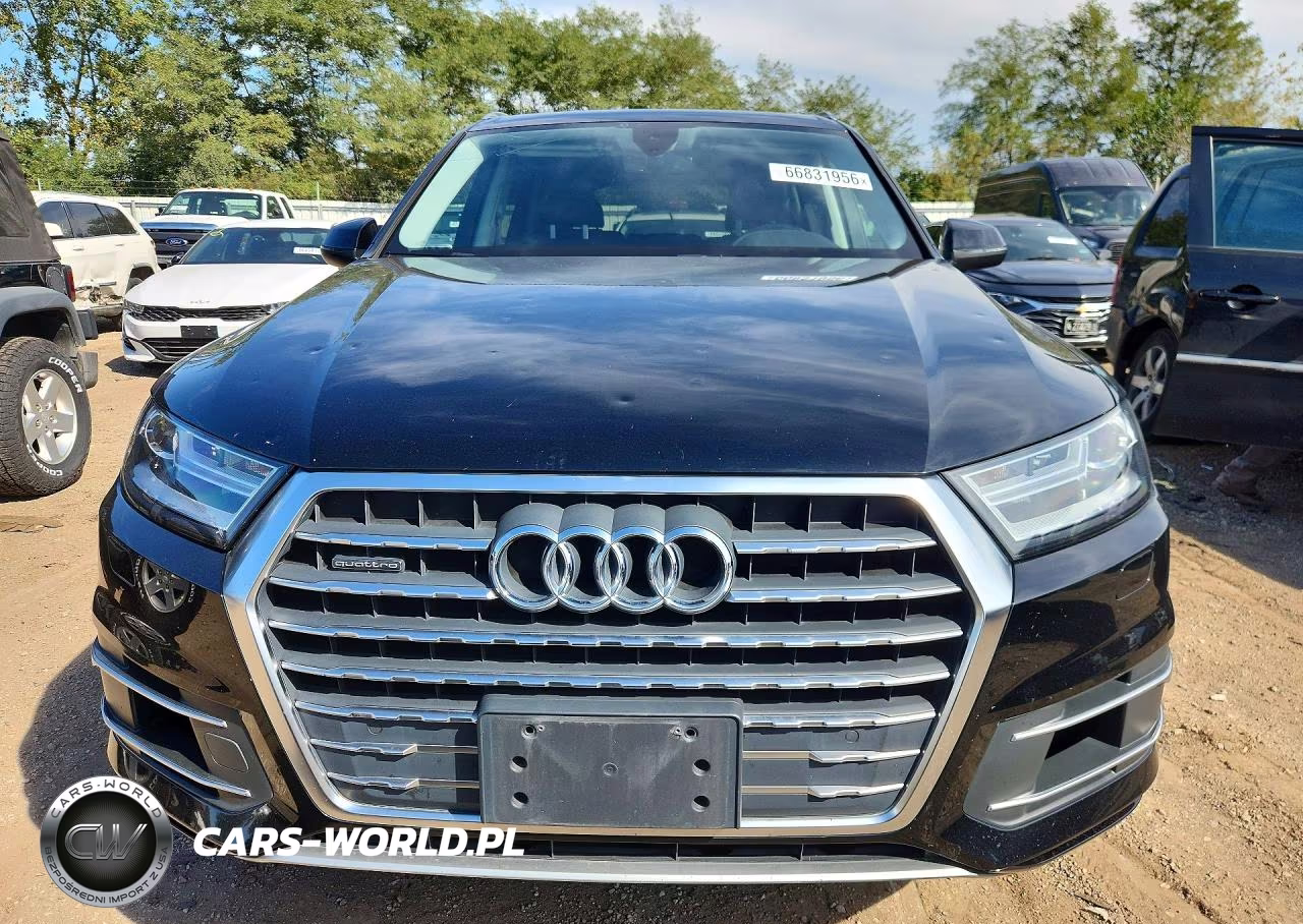2017 Audi Q7 Premium Plus VIN:WA1LAAF72HD042463 - 5