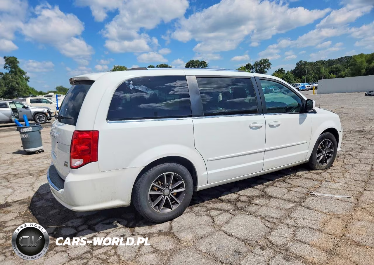 2017 Dodge Grand Caravan Sxt VIN:2C4RDGCG6HR604893 - 3