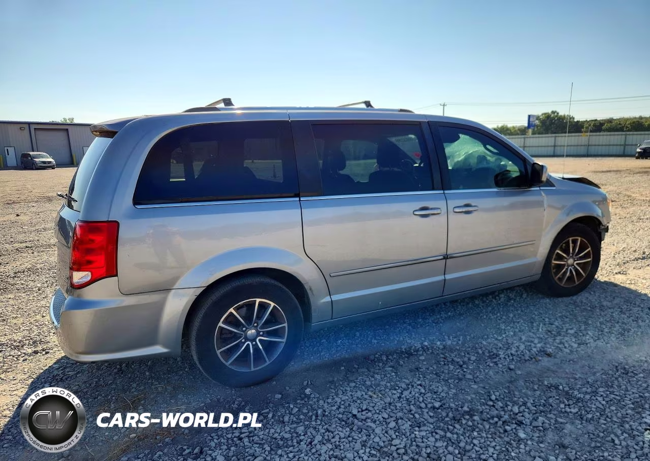 2017 Dodge Grand Caravan Sxt VIN:2C4RDGCG9HR678244 - 3