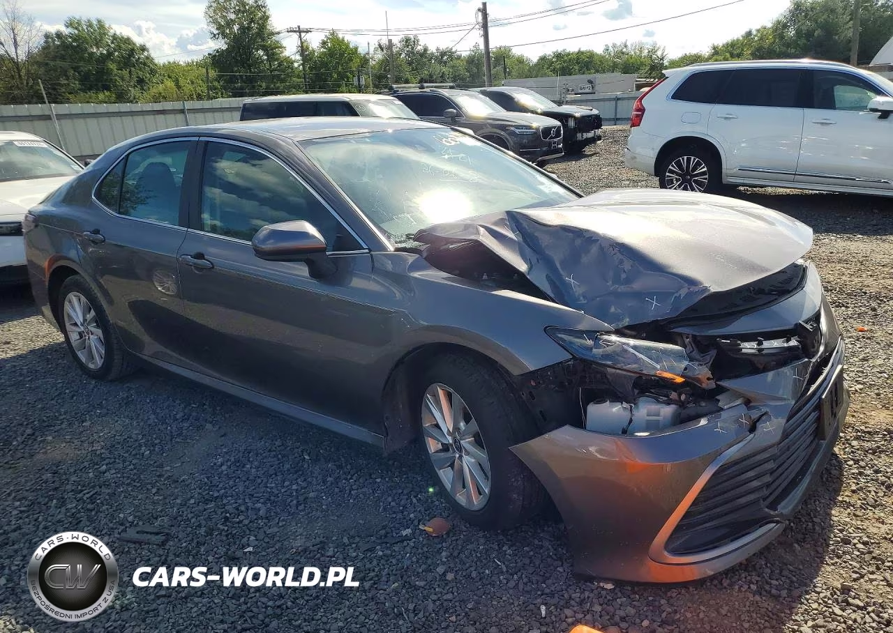 2021 Toyota Camry Le VIN:4T1C11AK4MU524178 - 4