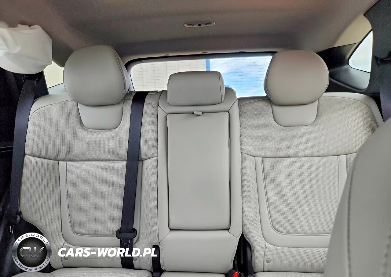 2023 Hyundai Tucson Limited VIN:5NMJECAE1PH246728 - 10