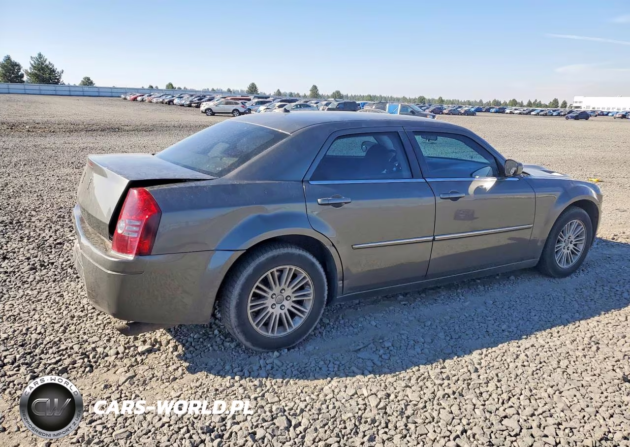 2008 Chrysler 300 Lx VIN:2C3LA43R98H126395 - 3