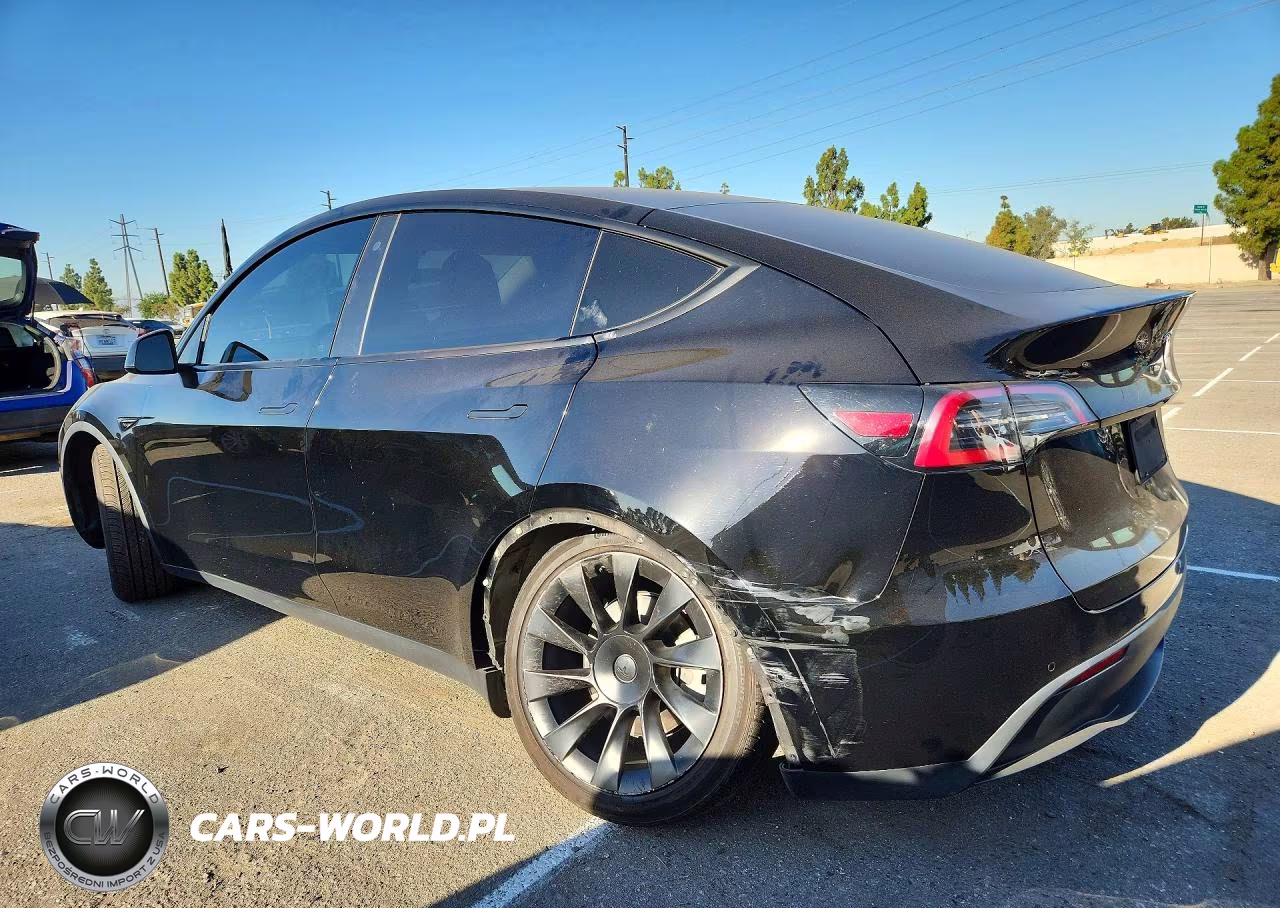 2020 Tesla Model Y VIN:5YJYGDEE3LF018296 - 2
