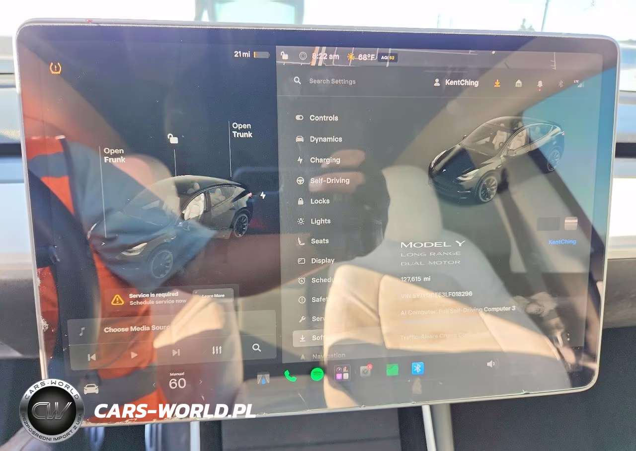 2020 Tesla Model Y VIN:5YJYGDEE3LF018296 - 9