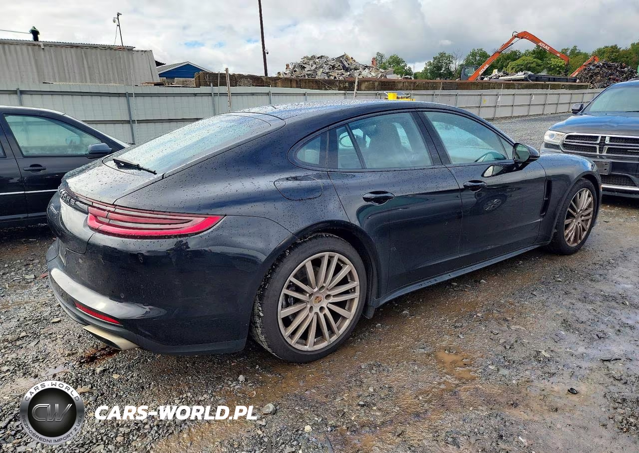 2018 Porsche Panamera 4 VIN:WP0AA2A76JL113279 - 3