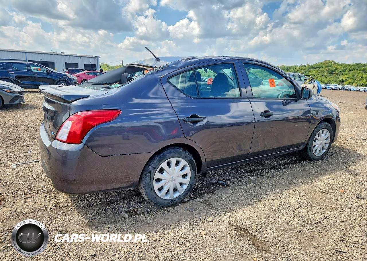2015 Nissan Versa 1.6 S Plus VIN:3N1CN7AP2FL879986 - 3