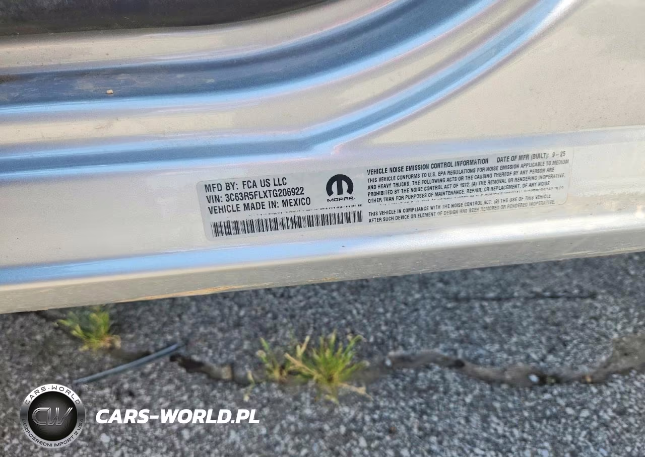 2026 Ram 2500 Laramie VIN:3C63R5FLXTG206922 - 12