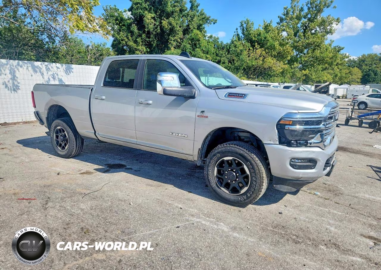 2026 Ram 2500 Laramie VIN:3C63R5FLXTG206922 - 4