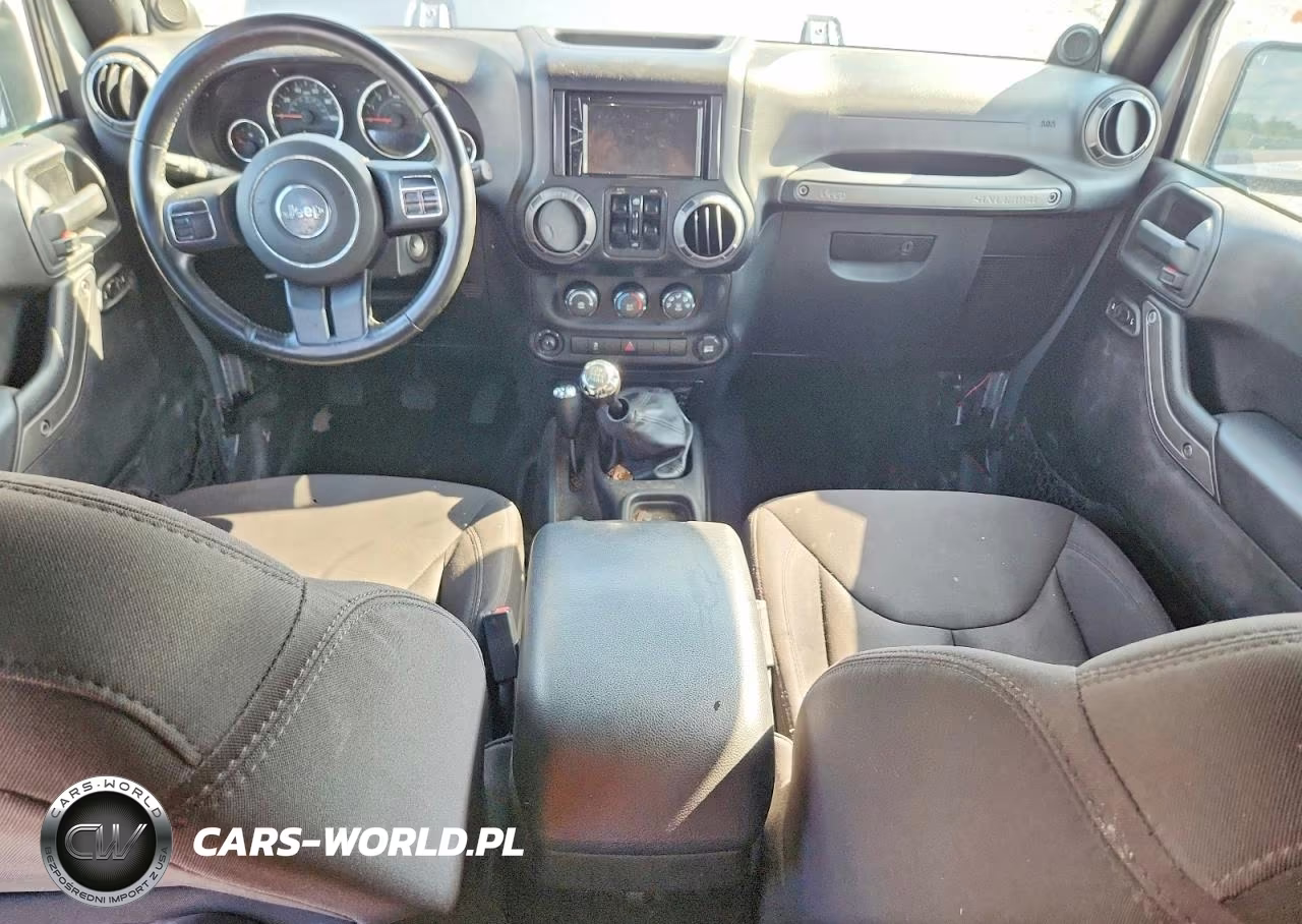 2014 Jeep Wrangler Unlimited Sport VIN:1C4BJWDG8EL190684 - 8