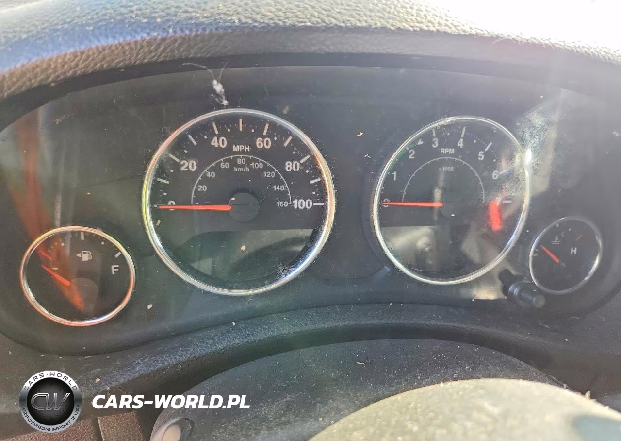 2014 Jeep Wrangler Unlimited Sport VIN:1C4BJWDG8EL190684 - 9