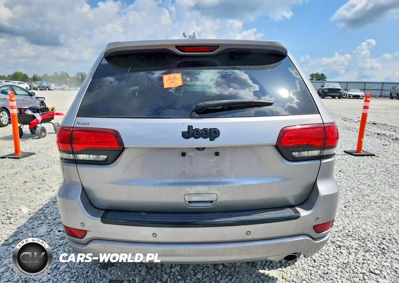 2018 Jeep Grand Cherokee Laredo VIN:1C4RJEAG5JC110006 - 6
