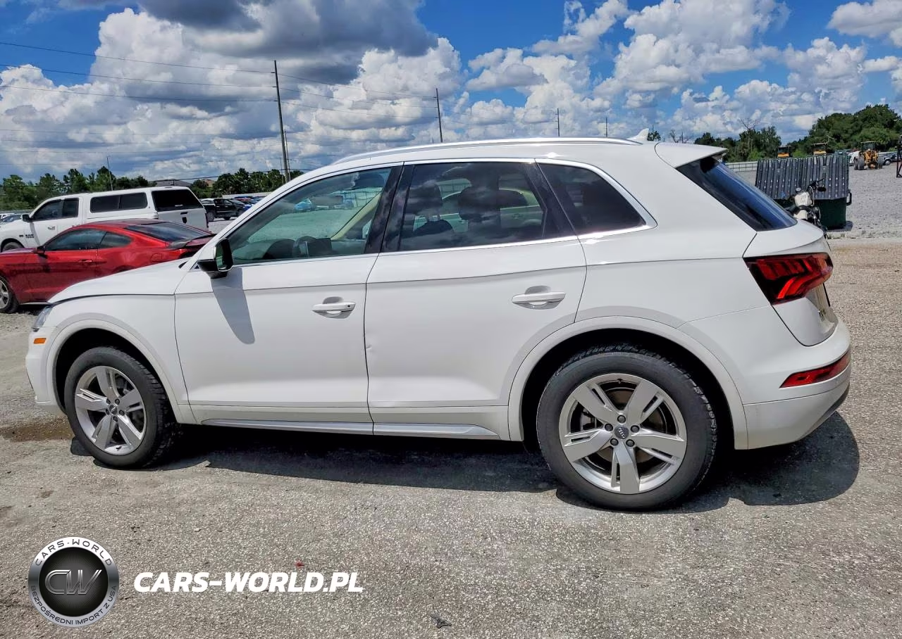 2018 Audi Q5 Premium Plus VIN:WA1BNAFY0J2072930 - 2