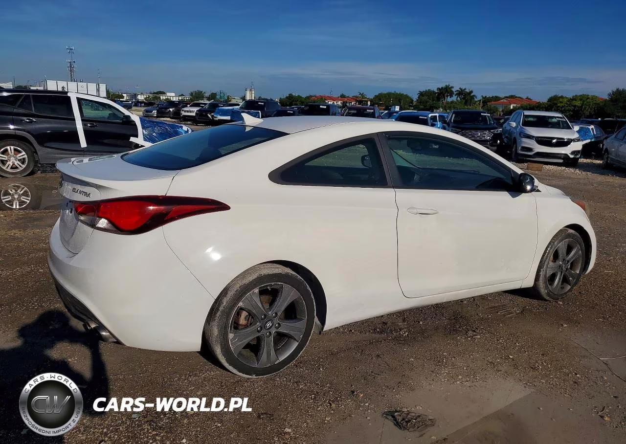 2014 Hyundai Elantra Coupe Base VIN:KMHDH6AH1EU026586 - 3