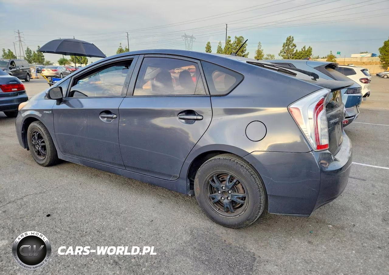 2013 Toyota Prius Two VIN:JTDKN3DU5D1707202 - 2