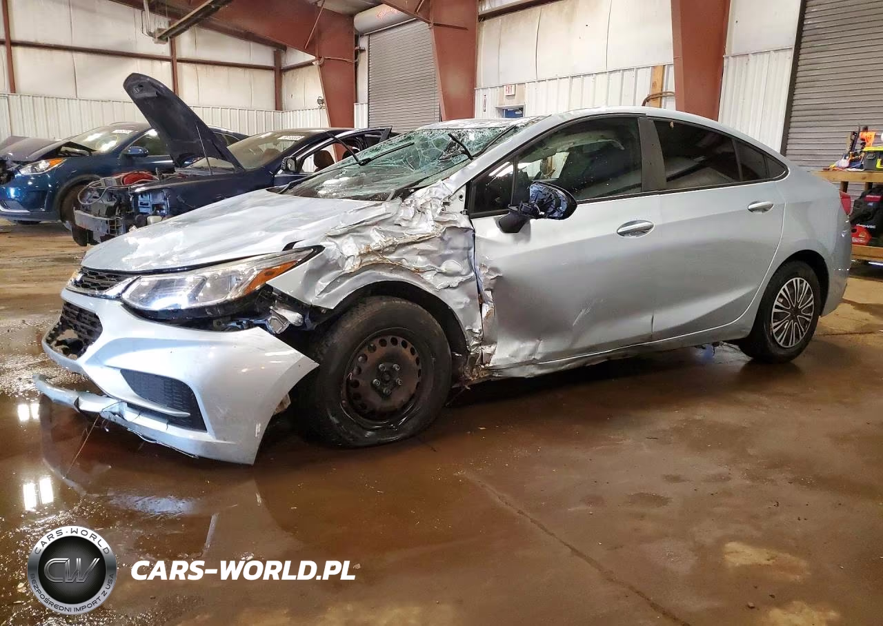 2017 Chevrolet Cruze Ls – zdjęcie 1 z 12