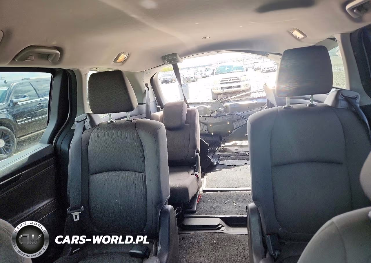 2018 Honda Odyssey Lx VIN:5FNRL6H25JB106924 - 10