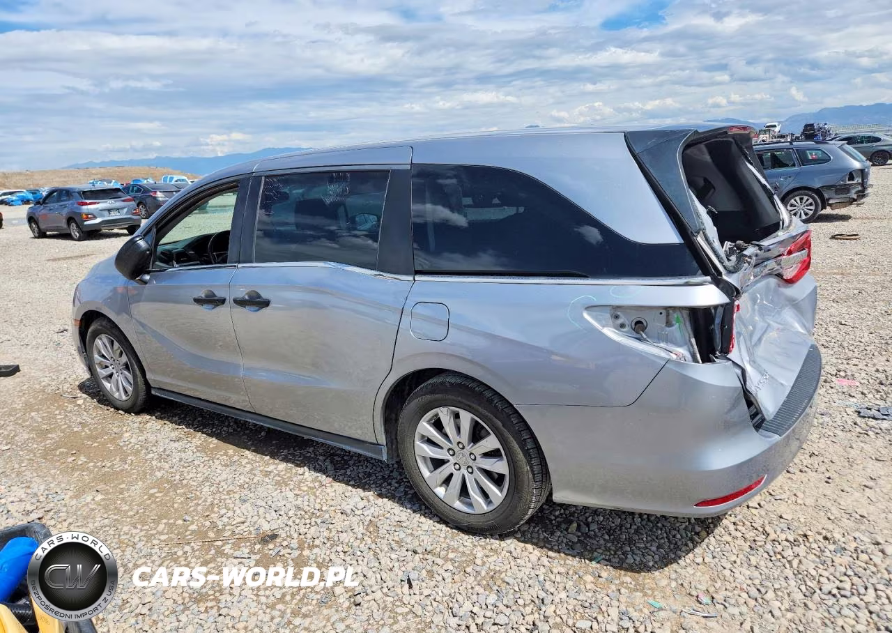 2018 Honda Odyssey Lx VIN:5FNRL6H25JB106924 - 2