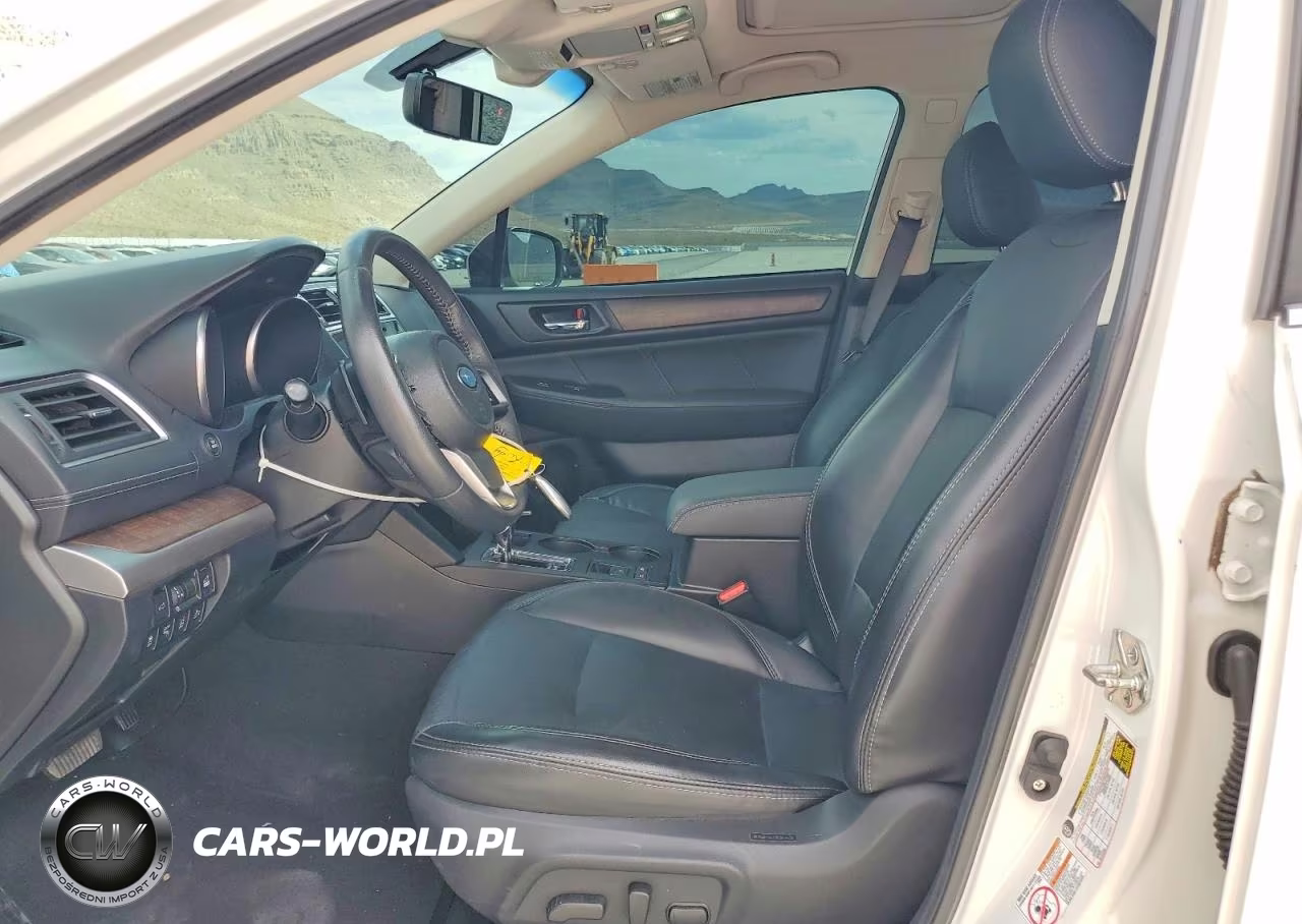 2019 Subaru Outback 3.6R Limited VIN:4S4BSENC2K3342016 - 7