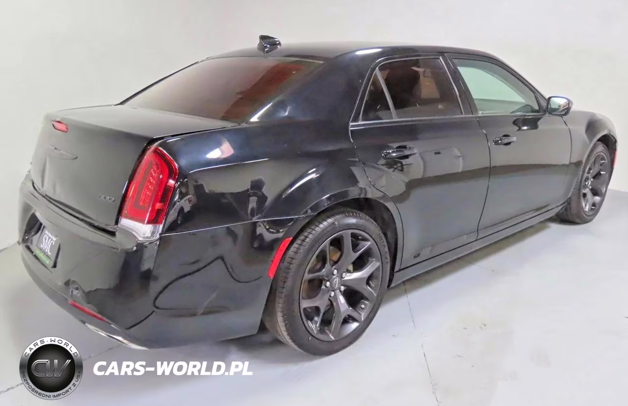 2022 Chrysler 300 Touring VIN:2C3CCAAG0NH253607 - 3