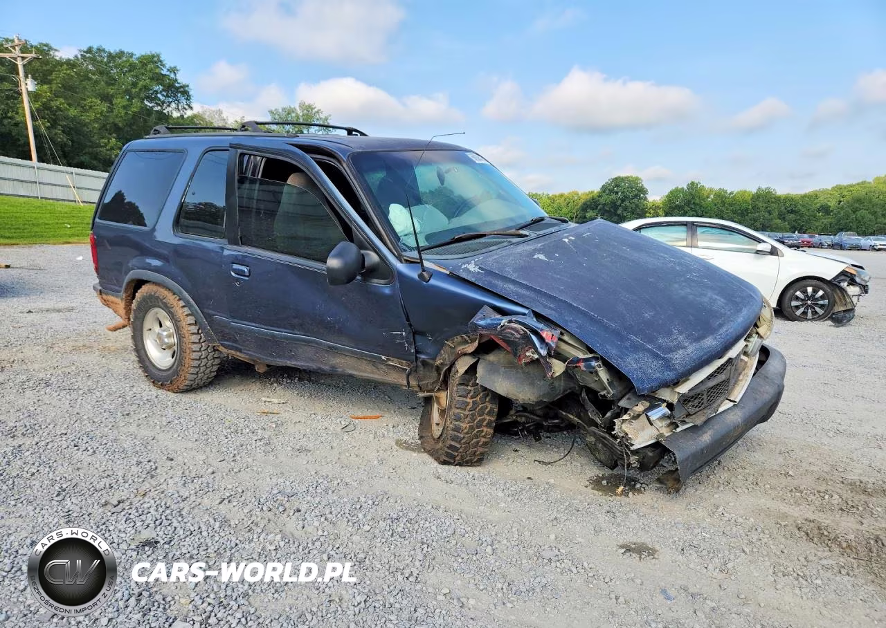 1999 Ford Explorer VIN:1FMYU22X4XUB45313 - 4