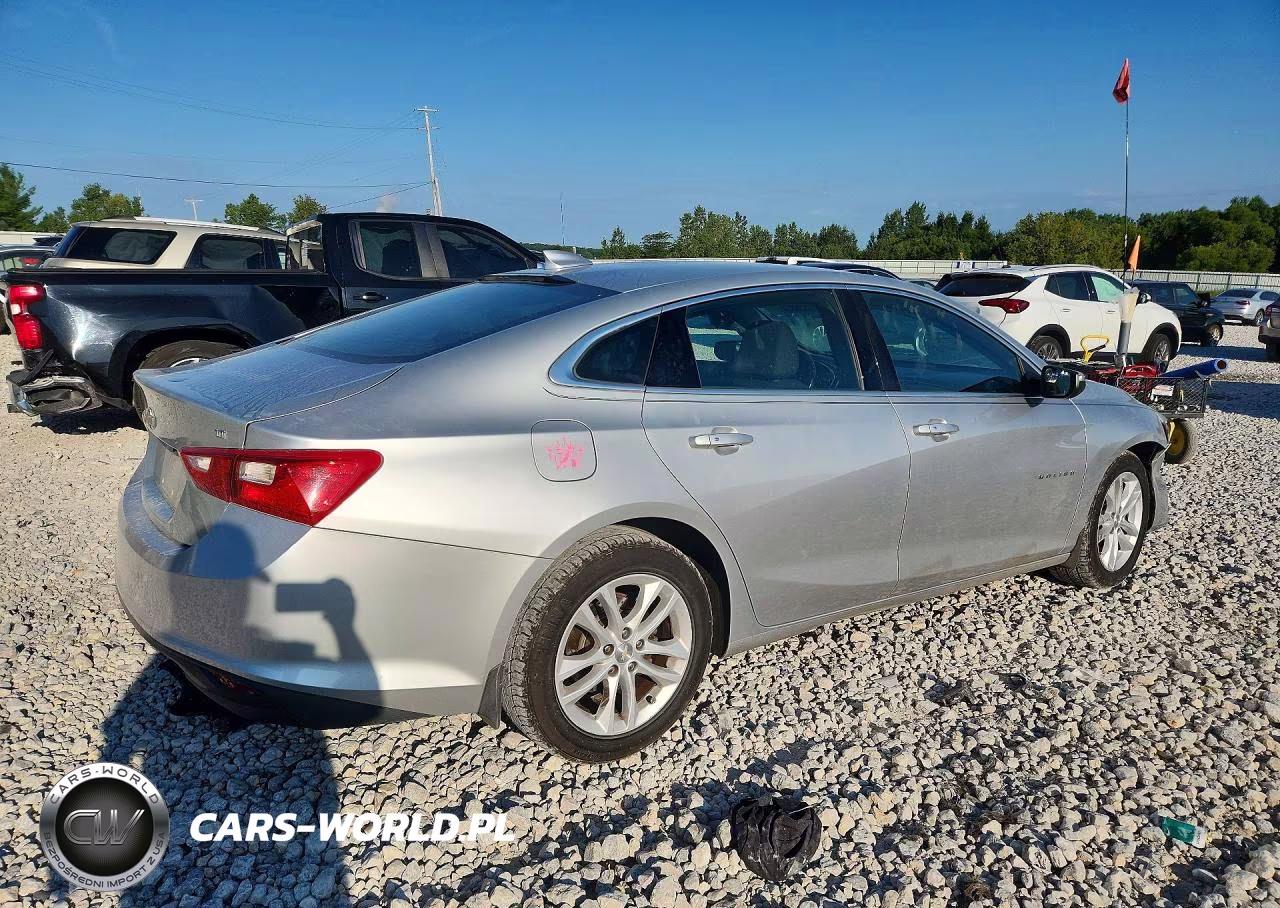 2018 Chevrolet Malibu Lt VIN:1G1ZD5ST5JF205823 - 3