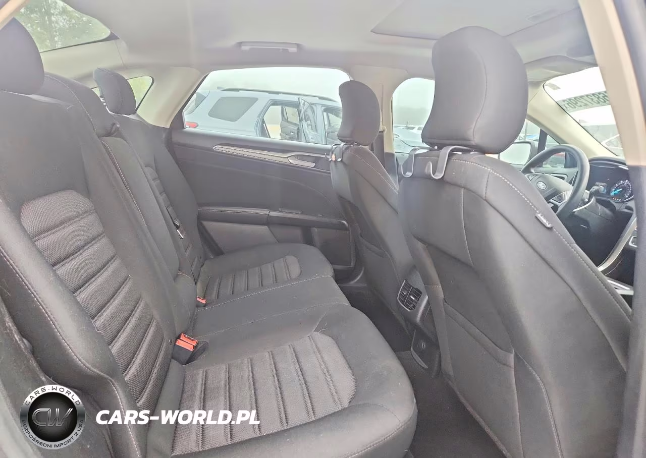 2019 Ford Fusion Se VIN:3FA6P0HD8KR246204 - 10