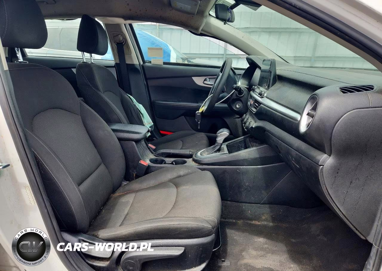 2023 Kia Forte Lxs VIN:3KPF24AD6PE616980 - 7
