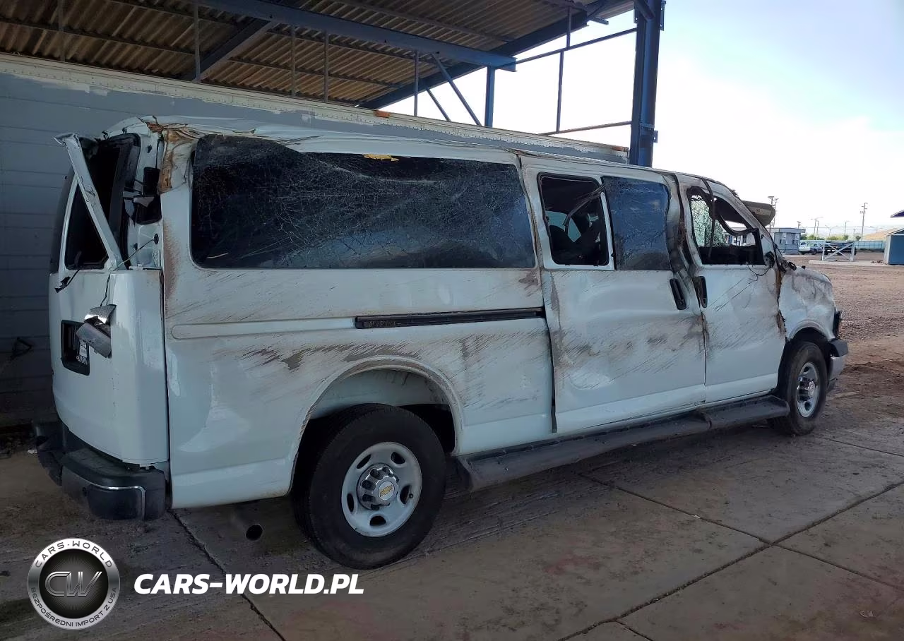 2025 Chevrolet Express G3500 Lt VIN:1GAZGPFP3S1256459 - 3