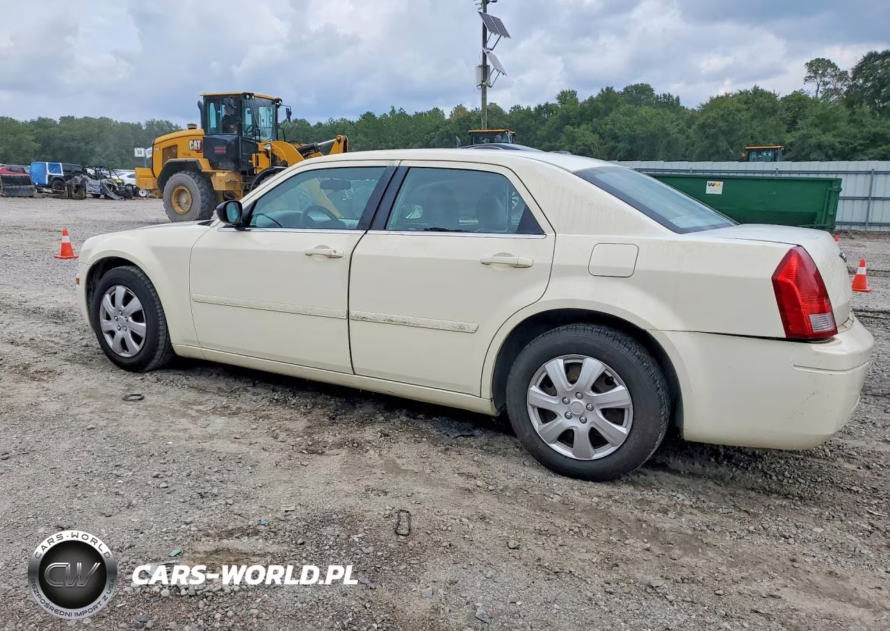 2005 Chrysler 300 VIN:2C3JA43R15H122022 - 2