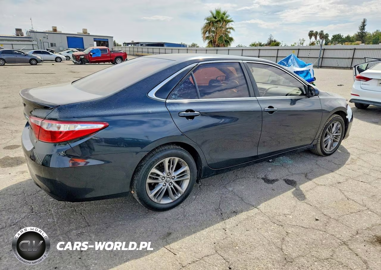 2015 Toyota Camry Se VIN:4T1BF1FK3FU086438 - 3