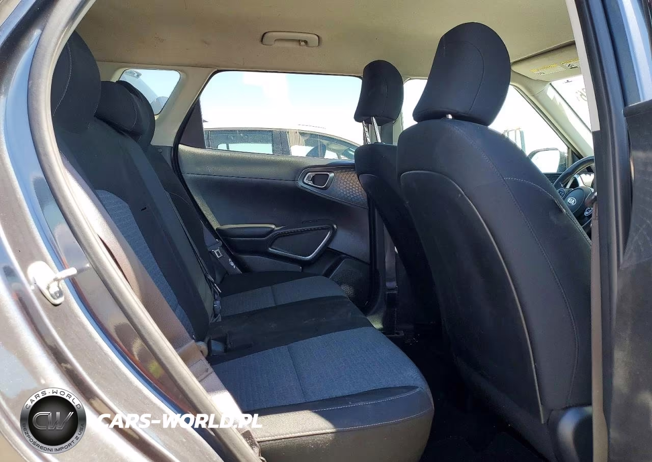 2021 Kia Soul S VIN:KNDJ23AU4M7772385 - 10
