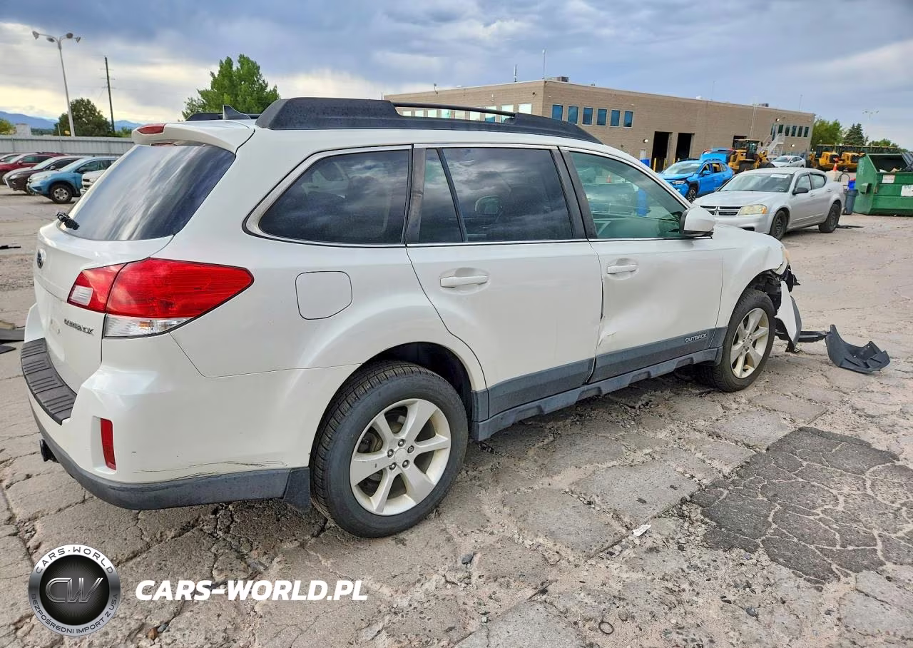 2014 Subaru Outback 2.5I Premium VIN:4S4BRCCC4E3272199 - 3