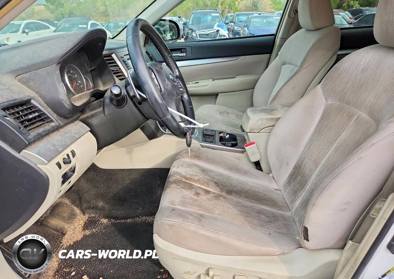 2014 Subaru Outback 2.5I Premium VIN:4S4BRCCC4E3272199 - 7