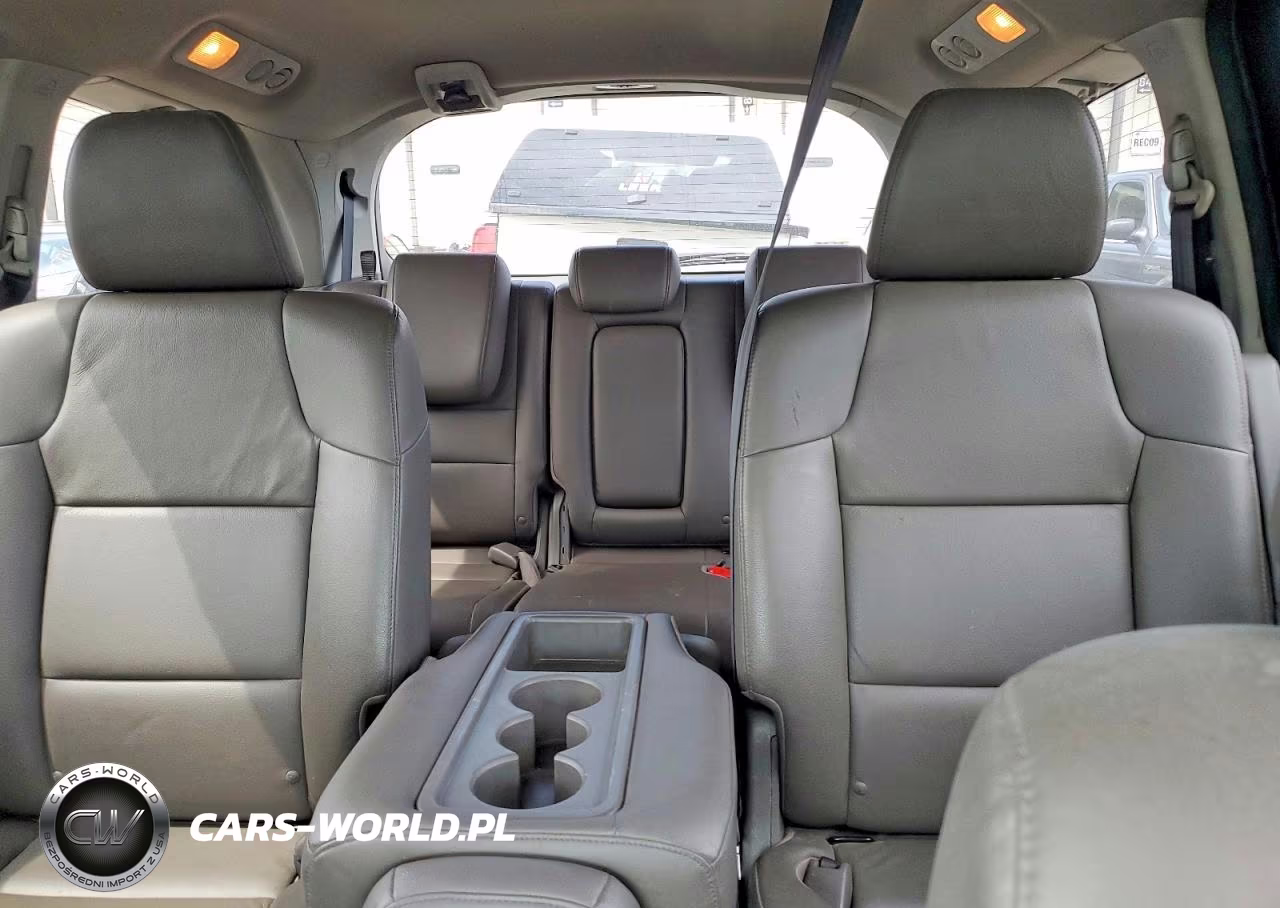 2012 Honda Odyssey Touring VIN:5FNRL5H98CB132086 - 10