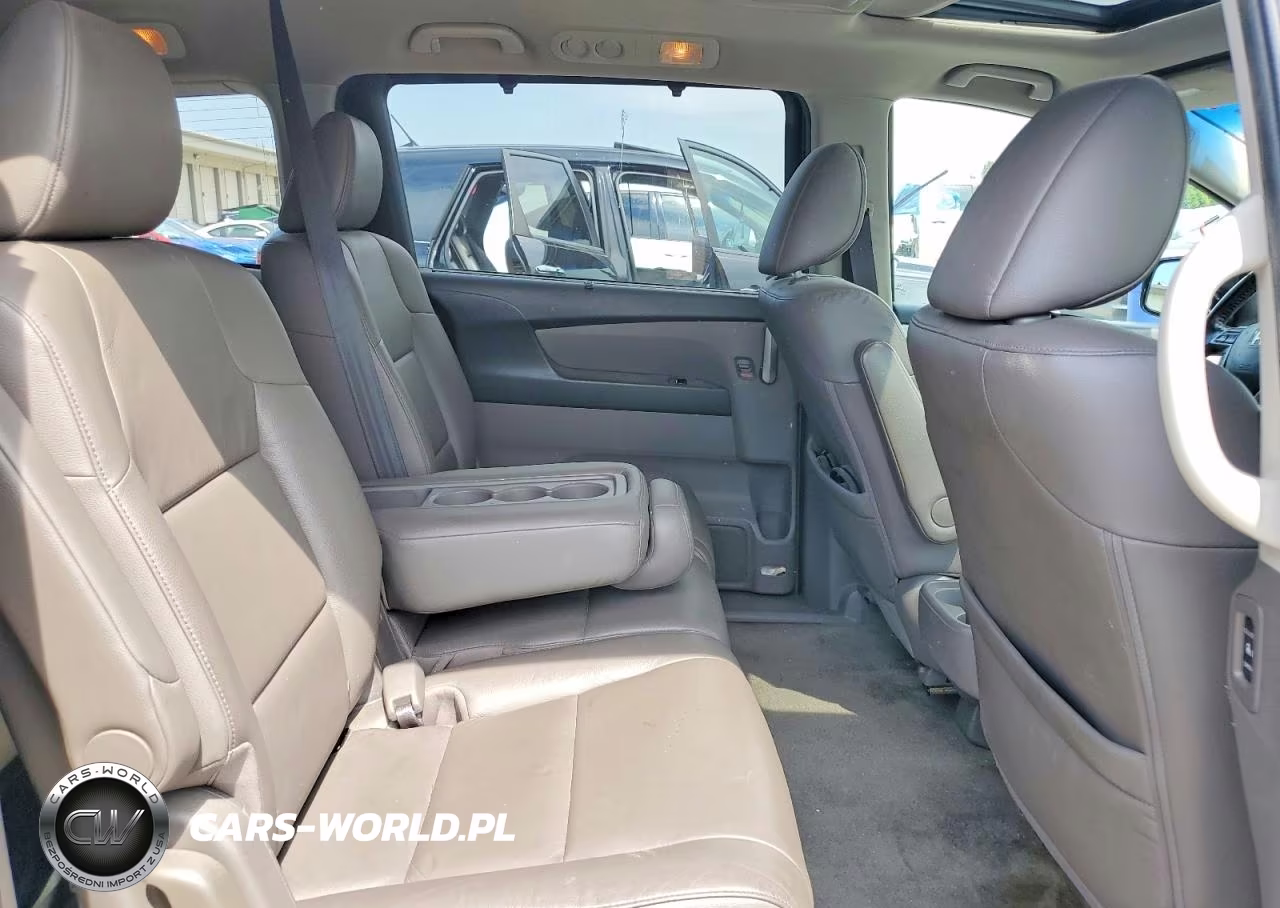 2012 Honda Odyssey Touring VIN:5FNRL5H98CB132086 - 11