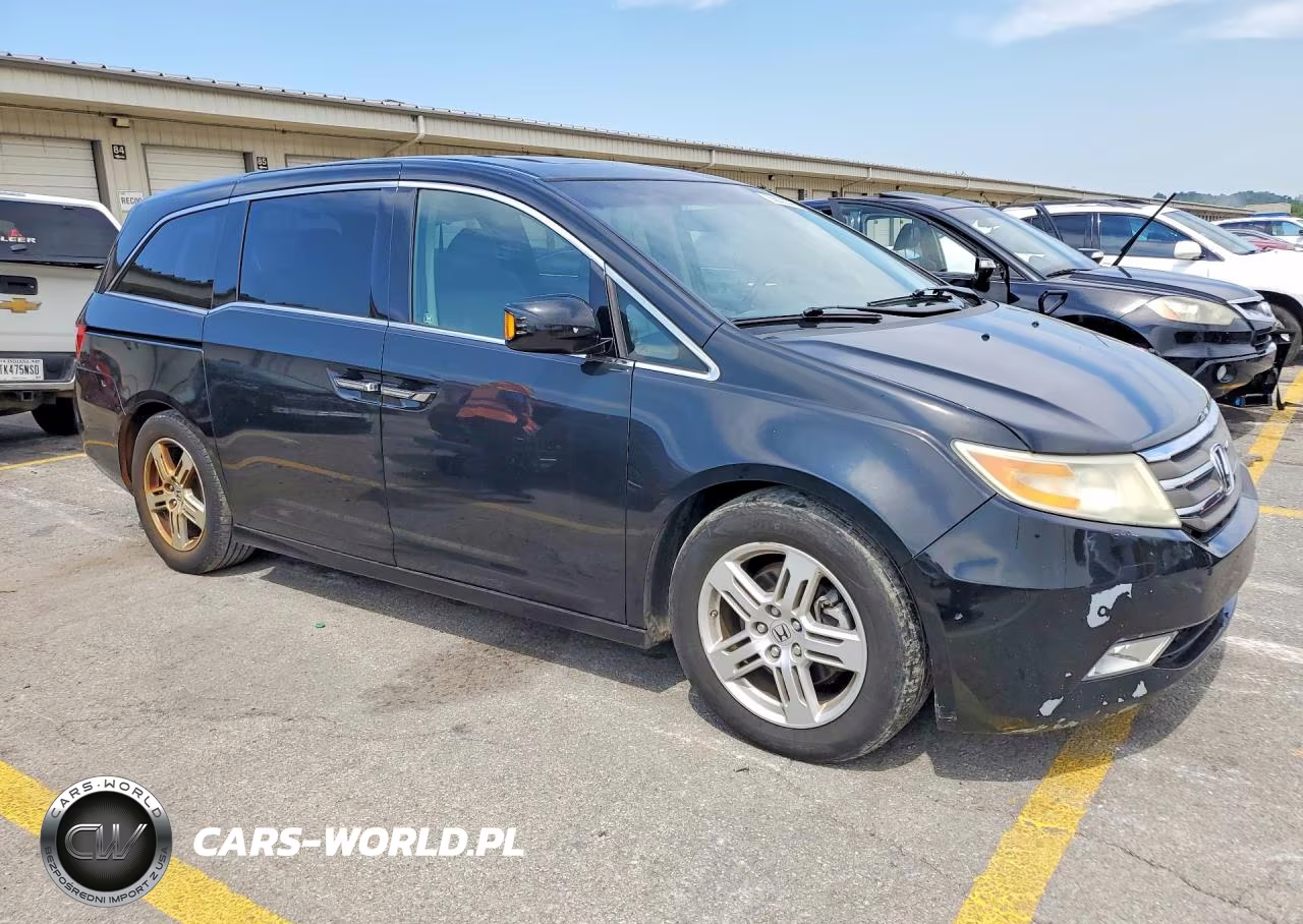 2012 Honda Odyssey Touring VIN:5FNRL5H98CB132086 - 4