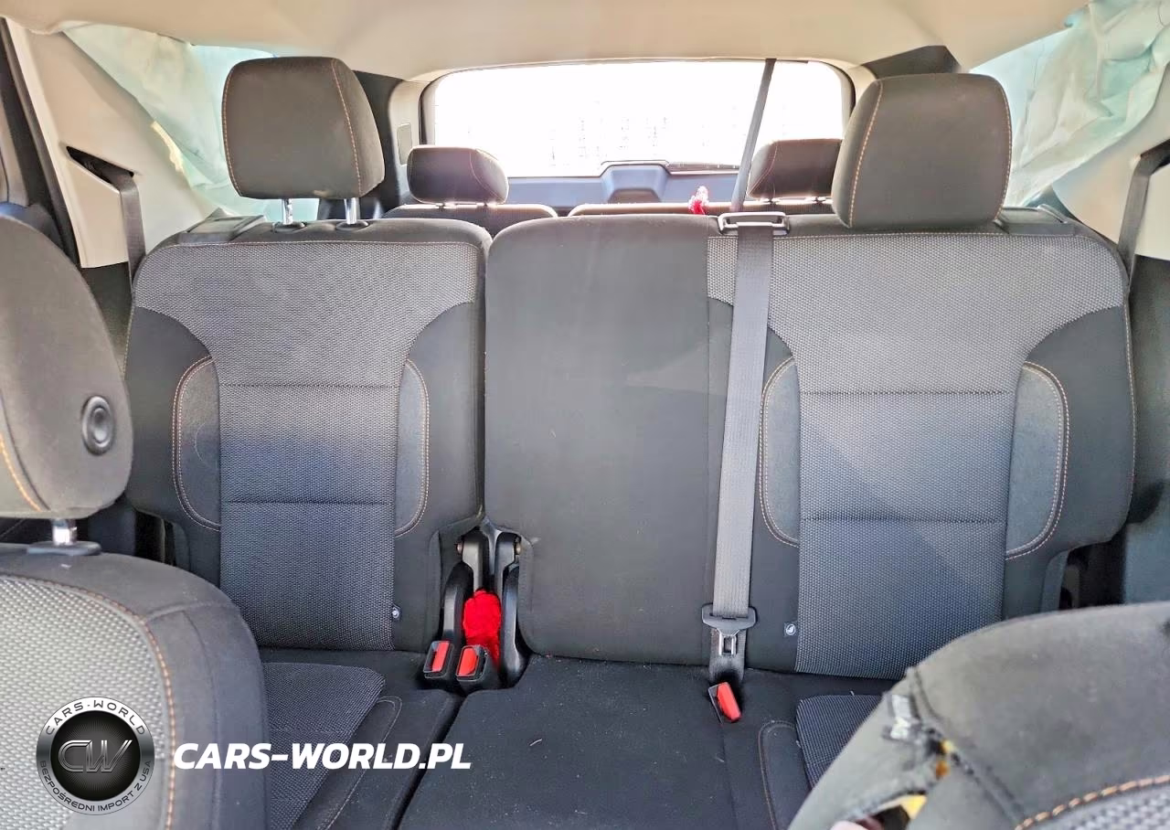 2019 Chevrolet Traverse Ls VIN:1GNERFKW2KJ177797 - 10