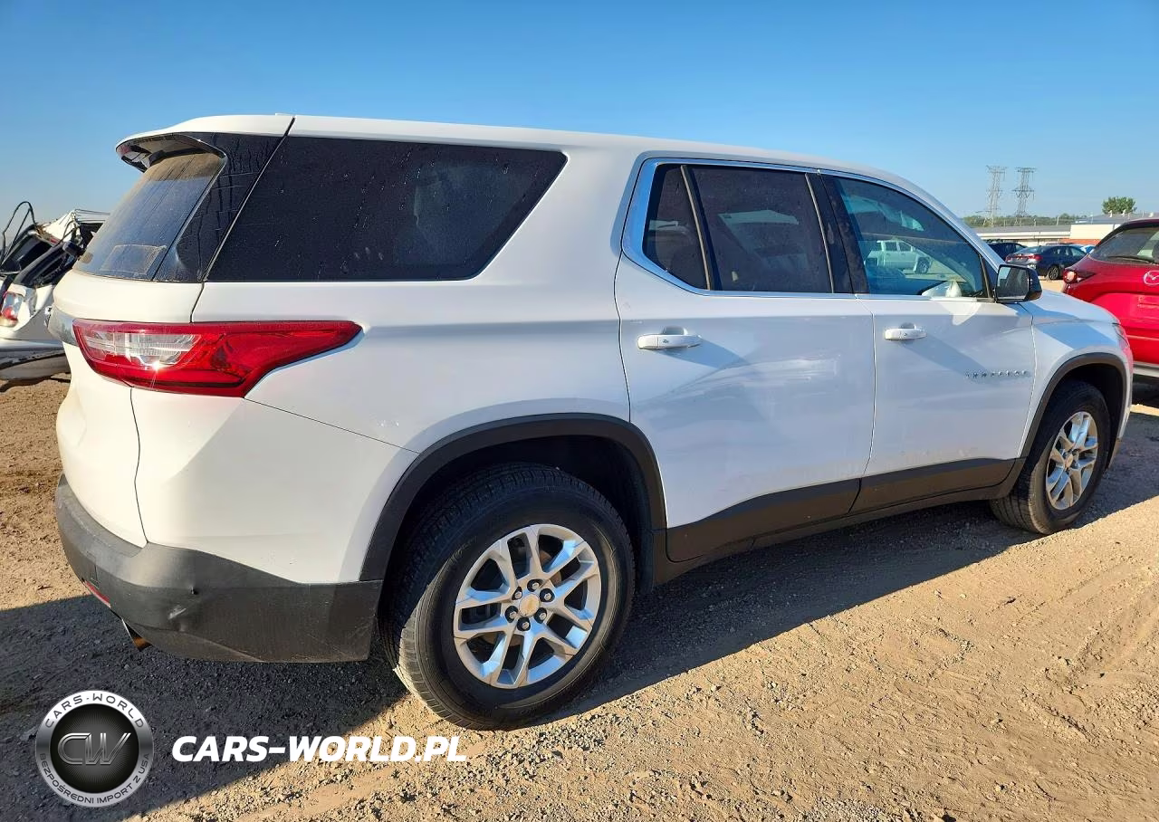 2019 Chevrolet Traverse Ls VIN:1GNERFKW2KJ177797 - 3